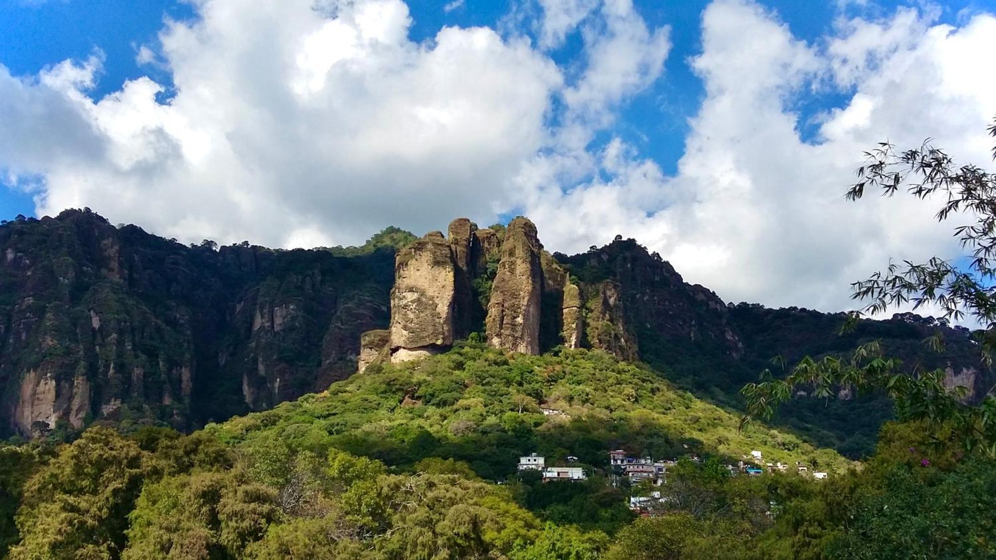 Santuario Ave Fenix-Cabanas เตโปซตลัน ภายนอก รูปภาพ